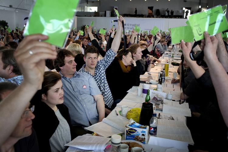 Omvæltnign. Enhedslisten, der i denne weekend holder årsmøde, skal ikke tage stilling til et kontroversielt forslag. 