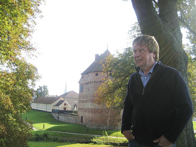 Nyborg. Erland Porsmose er i fuld gang med at 'genindsætte' den kongelige residensstad i historien. 