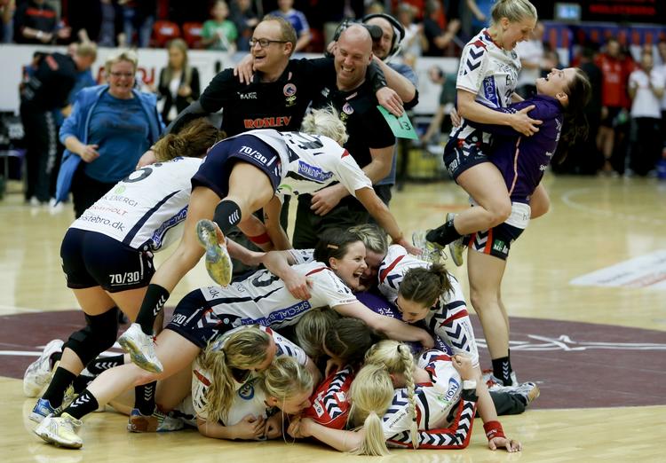 FINALEKLAR. Jublen var stor, da Team Tvis Holstebro med sejr over Randers HK spillede sig i DM-finalen. 