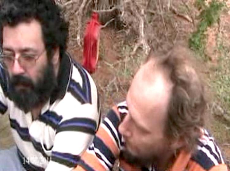 Fri. Eddy Lopez (tv) og Søren Lyngbjørn var tilbageholdt af pirater i 838 dage, før de blev frigivet. (arkivfoto) 