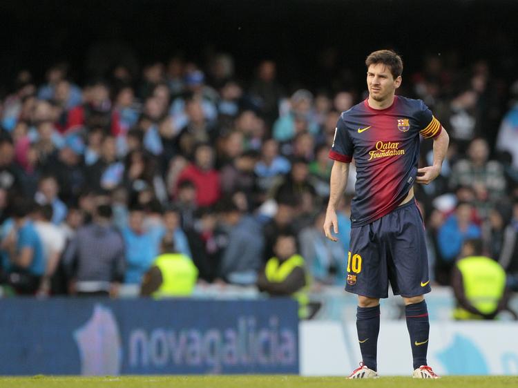 bænken. Lionel Messi skulle være Barcelonas sidste chance i aften mod Bayern München, men argentineren er ikke klar nok til at starte på banen. 