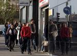 KØ. Køen til jobcentrene er blevet uoverskuelig lang for mange spaniere. 