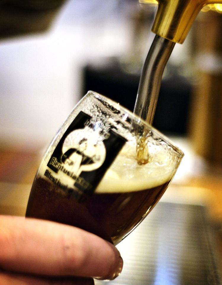 Fejring. I weekenden afholdes på Østerbro i København den årlige Copehagen Beer Celebration, der med 270 øl fra 30 bryggerier hylder og fejrer øllet og dets glæder. 