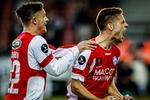 bundhold. Silkeborgs Kasper Risgård (th) jubler efter at have scoret på langskud og bragt bundholdet foran mod FC Nordsjælland. 