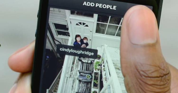 FOTOSJOV. Nu kan du tagge alt fra mennesker til produkter og brands i Instagram. Det manglede jo også bare, siden Instagram er ejet af Facebook. 