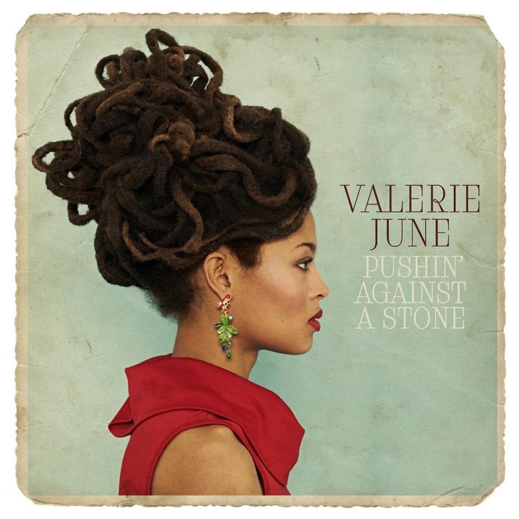 Stilsikker. Valerie June blander genrer som blues, soul, r'n'b og sågar country i inspirerende fusionering. 
