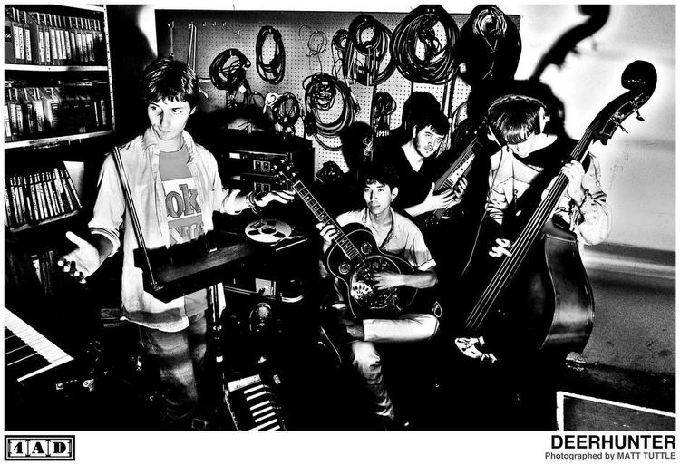 Udadvendt. Sangskriver i Deerhunter, Bradford Cox, vender sig ud mod verden på gruppens nye, løsslupne album. 