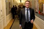 OFFENTLIGHEDSLOV. Det var ikke mange svar Simon Emil Ammitzbøll fra Liberal Alliance fik i dag til spørgetime i Folketingssalen, da han stillede spørgsmål om den nye offentlighedslov til justitsministeren. 
