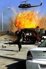 M:I5. Tom Cruise i aktion i 'Mission:Impossible - the Ghost Protocol'. I alt har de fire spillefilm i serien indspillet et tocifret milliardbeløb. Filmen bygger på en tv-serie, der kørte i USA i 1966-73 og igen fra 1988-1990. 