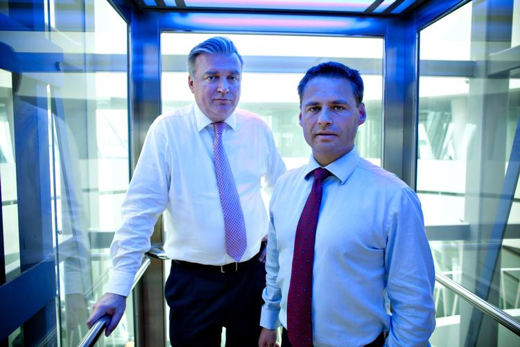 Saxo. På sin vis er Saxo-direktørernes  fascinationen af Ayn Rand nem at forstå. Det er mummy porn for ultraliberale. 