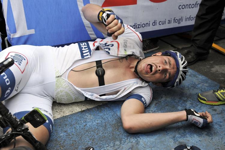 Vinder. Det tyske stortalent John Degenkolb fejrer liggende dagens sejr. 