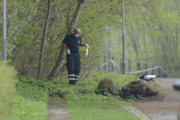 HITTEBARN. Efterforskere arbejdede i dag på højtryk for at samle spor efter den person, der i nat eller i morges har efterladt et spædbarn i Farum. 