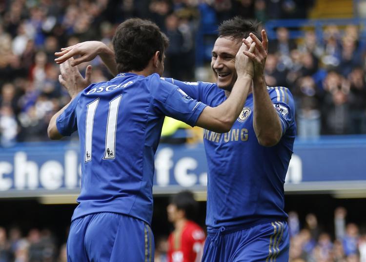 trænerskifte. Chelseas Frank Lampard (th) er fortsat en af de mest målfarlige midtbanespillere i Premier League. 