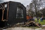Brand. Politiet efterlyser henholdsvis en hundelufter og en kondiløber, der er set i området omkring Frihedsmusset forud for branden. 