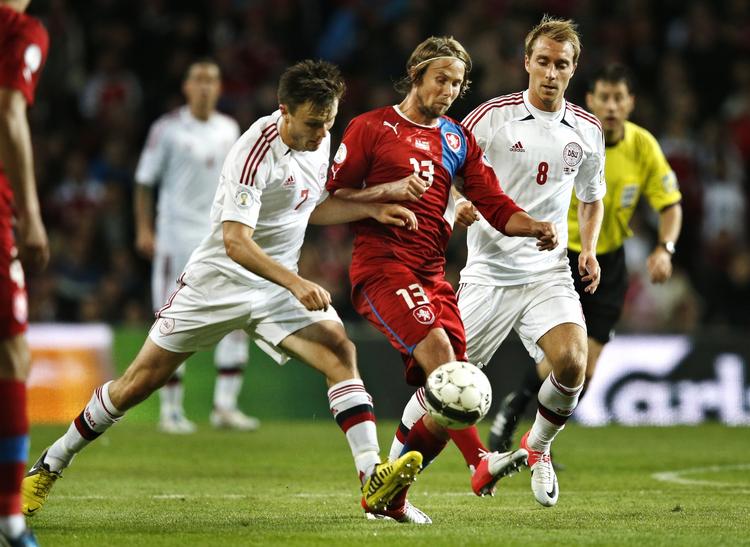 Transferemner.  William Kvist (t.v.) og Christian Eriksen kan  muligvis mødes i den kommende sæson. Eksempelvis hvis Kvist overrasker med et comebackskifte til FCK og Eriksen tager til Dortmund - samtidig med, at de to klubebr trækker hinanden i Champions League. 