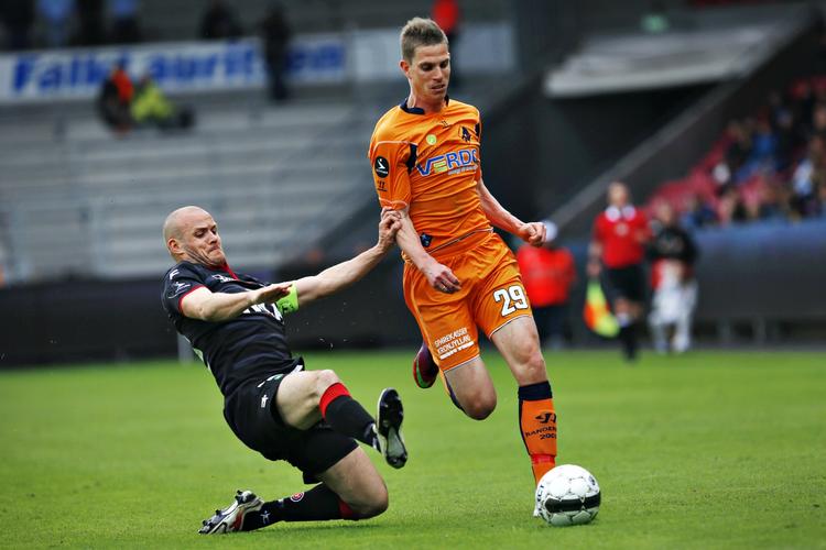 HURTIGLØBER. Farten har Jonas Borring på sin side, men Kristian Bak Nielsen vandt kampen. 