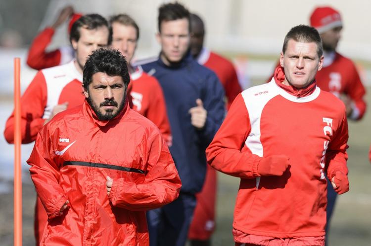 krigeren. Gennaro Ivan Gattuso var kendt som en kontant og hårdt tacklende kriger på midten af banen for Milan og Italien. Nu er han fyret som træner for Sion. 