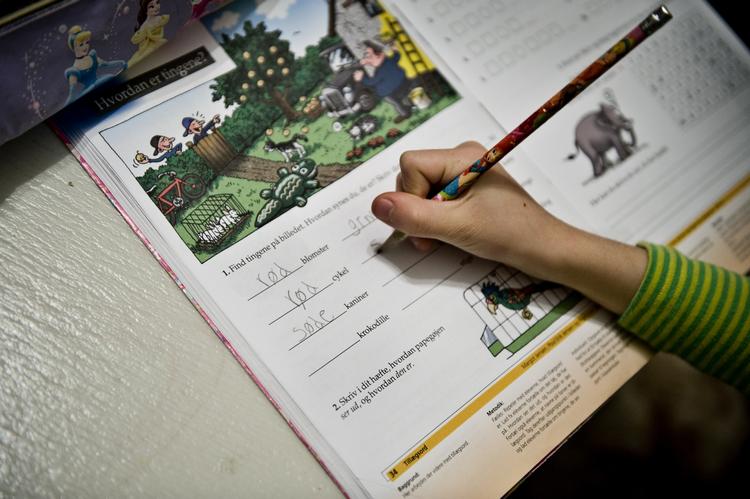 Støtte. Ny forskning viser, at anbragte børn præsterer bedre, når de møder høje forventninger. Derfor opstarter Egmont Fonden et nyt mentor-program. 