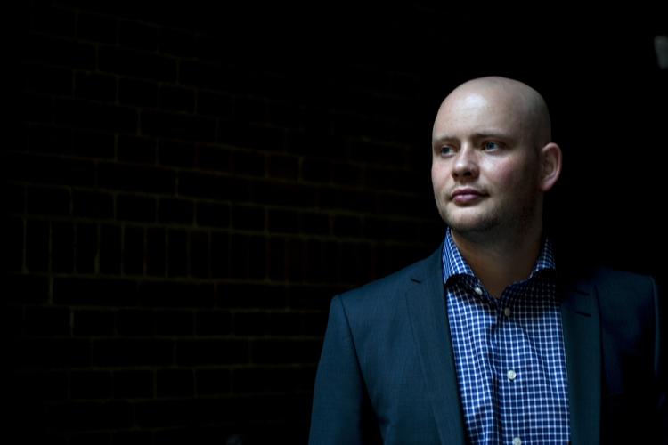 Dagpenge. Regeringens nye fokus på at skabe sociale klienter frem for reelle arbejdspladser indvarsler en sørgelig udvikling, hvor velfærdsstatens grænser udviklinger sig uendeligt, skriver Jakob Engel-Schmidt (V). 