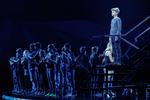 GrandPrix. Den svenske tild- vinder Loreen vil i aften atter indtage grandprixscenen, hvor hun sammen med børn fra lokale skoler optræder med en helt ny version af vindersangen 'Euphoria'. 