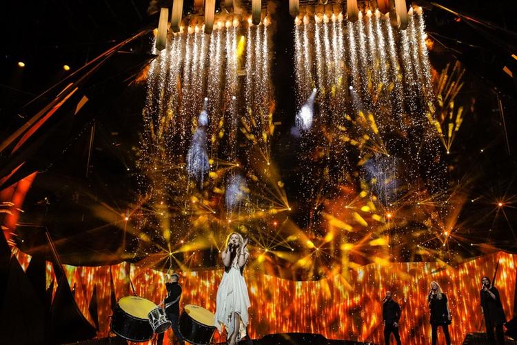 MGP. Danske Emmelie de Forest og hendes sang 'Only Teardrops' høstede aftenens største bifald ved første semifinale af Det Europæiske Melodi Grand Prix. 