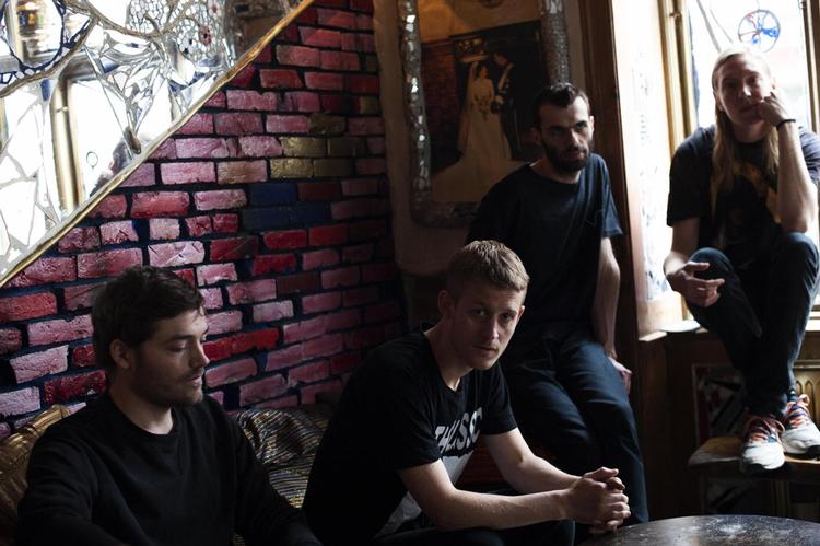 Originaler. 'Infinity Pool' er det tredje album fra danske When Saints Go Machine. 