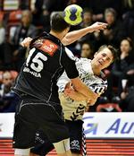 UDELUKKET. Et rødt kort i semifinalen mod KIF Kolding København holder Michael Damgaard (th.) ude af semifinalen i EHF Cuppen. 