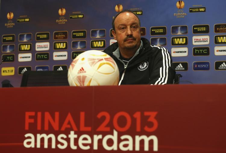 HISTORIESKRIVER. Europa League har langt rra samme prestige som Champions League, men turneringen kan redde sæsonen for Chelsea og Rafael Benitez. 