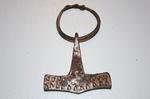 Hammer. Thorshammeren er et af hovedfundene fra Strandbyskatten. 