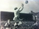 ÍNDGREB. I 1951 var Eigil Nielsen målmand, da K.B. for første gang nogen sinde rykkede ud af den bedste danske fodboldrække. 