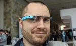 BRILLEGLAS. Politikens udsendte reporter iført Googles intelligente brille, der dog stadig er på udviklingsstadiet. 
