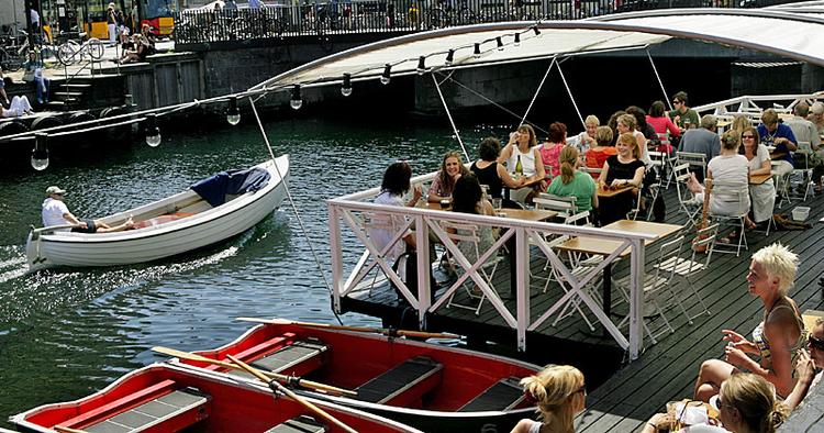 Turisme. Når der er MGP i Malmø bringer det masser af turister til København. 