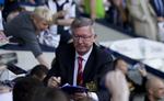 Slut. Alex Ferguson bliver i Manchester United i en leder- og ambassadør-stilling. 