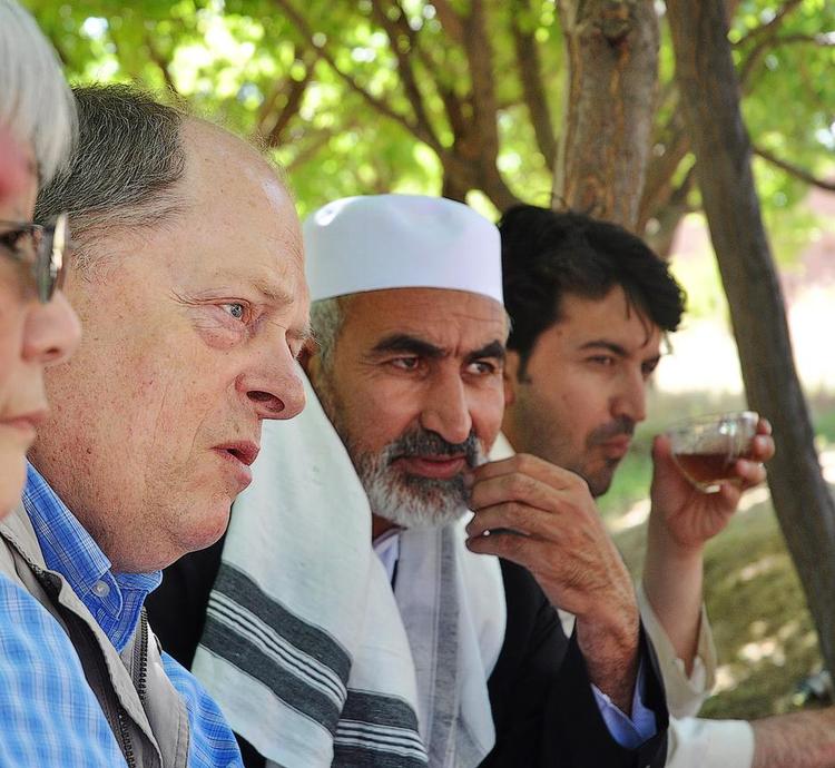 Engagement. Viggo Fischer til møde i en landsby i Afghanistan for knap tre år siden. 