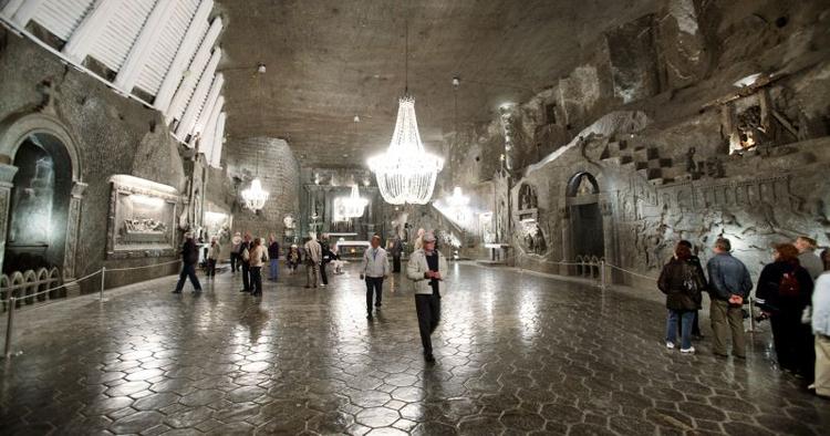 Undergrund.  I Wieliczka-saltminen i det sydlige Polen kan du smage på saltet dybt under jorden. Men hvor får man lignende oplevelser? 