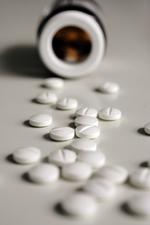 ulovligt. Risikoen for at blive snuppet, når man køber medicin ulovligt på nettet, er næsten lig nul. 