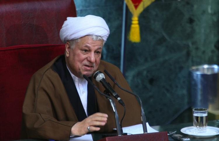 Afvist. Rafsanjani, der har været en magtfuld person, siden det iranske præstestyre kom til magten i 1979, har i stigende grad stillet sig på linje med landets opposition. 