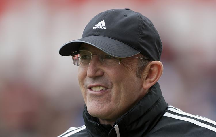 fyring? Stoke har skilt sig af med træner Tony Pulis, der ellers har stået bag en revival for holdet efter en lang periode væk fra toppen i England. 