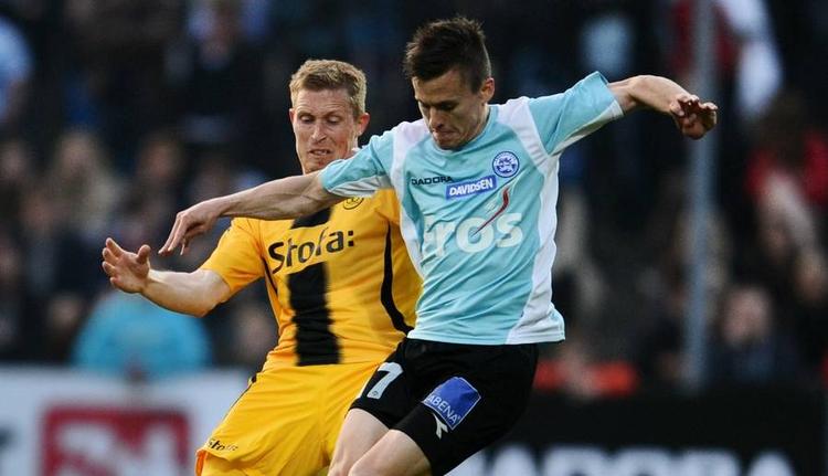 Topscorer. Lasse Vibe (th) var på pletten 13 gange for Sønderjyske, der brændte 7 af 9 straffespark i den netop afsluttede sæson i Superligaen. Heller ikke Lasse Vibe kunne scoret fra 11-meter-pletten for Haderslev-klubben. 