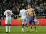 begejstret. Wilfried Zaha (tv) havde sin debut på det engelske landshold, da Sverige og Zlatan Ibrahimovic (th) sendte England hjem med et 4-2-nederlag fra Stockholm14. november 2012. 