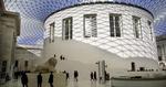 Vovemod. British Museum er ikke bange for at kaste sig ud i markante ombygninger - her arkitekten Sir Norman Fosters glastag. 