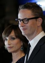 'KST' og 'Jang'. Nicolas Winding Refn måtte i år undvære sin makker, den canadiske skuespiller Ryan Gosling, der for tiden selv er i færd med at instruere film i Detroit og derfor ikke har kunnet give den gas i spotlyset i Cannes. 