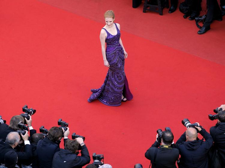 Skuespilleren Jessica Chastain på vej til premieren på J.C. Chandors 'All Is Lost', der er med i Cannes uden for konkurrence, og som har Robert Redford i hovedrollen - eller i filmens eneste rolle. 