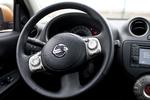 Opstramning. Det tager en mekaniker en halv time at stramme den bolt der sidder for løs i Nissan-bilernes styretøj. 