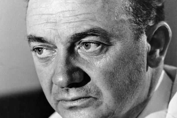 I 1968 blev han valgt til formand for Dansk Arbejdsmands- og Specialarbejderforbund. 