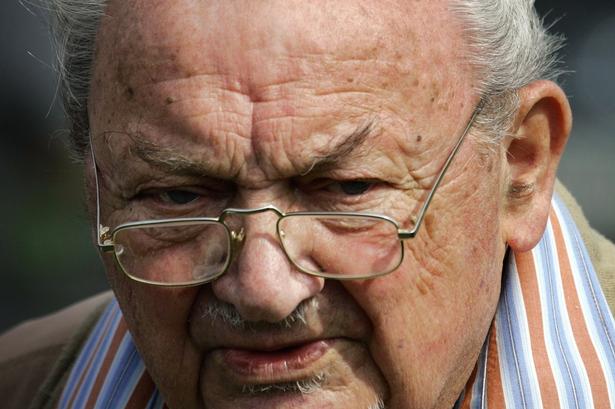 Ti år senere: Anker Jørgensen til 1. maj i Fælledparken i 2006. 