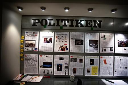 Netabonnement. Kvalitet koster penge. Her ses et billede fra Politikens redaktion. 