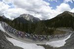 snecykling. Efter et par etaper med barske forhold slap rytterne i dag helt for at skulle cykle i Italien. 