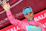 sejrslysten. Vincenzo Nibali vandt 20. etape af Giro d'Italia efter et flot ryk på den afsluttende stigning. Italieneren fører suverænt i den samlede stilling. 