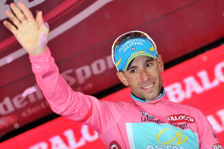 sejrslysten. Vincenzo Nibali vandt 20. etape af Giro d'Italia efter et flot ryk på den afsluttende stigning. Italieneren fører suverænt i den samlede stilling. 